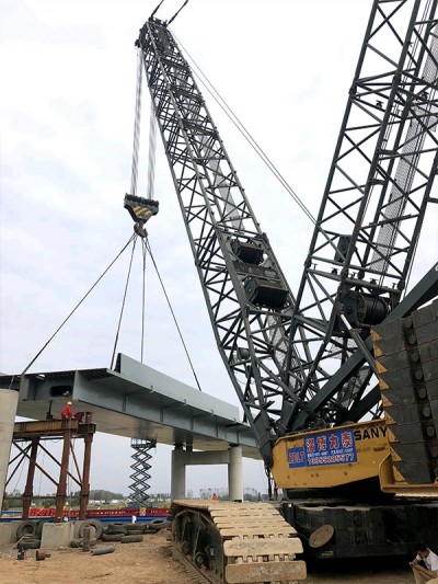 三一630履帶吊橋梁吊裝